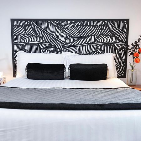 Herriots Hotel Скиптън Екстериор снимка