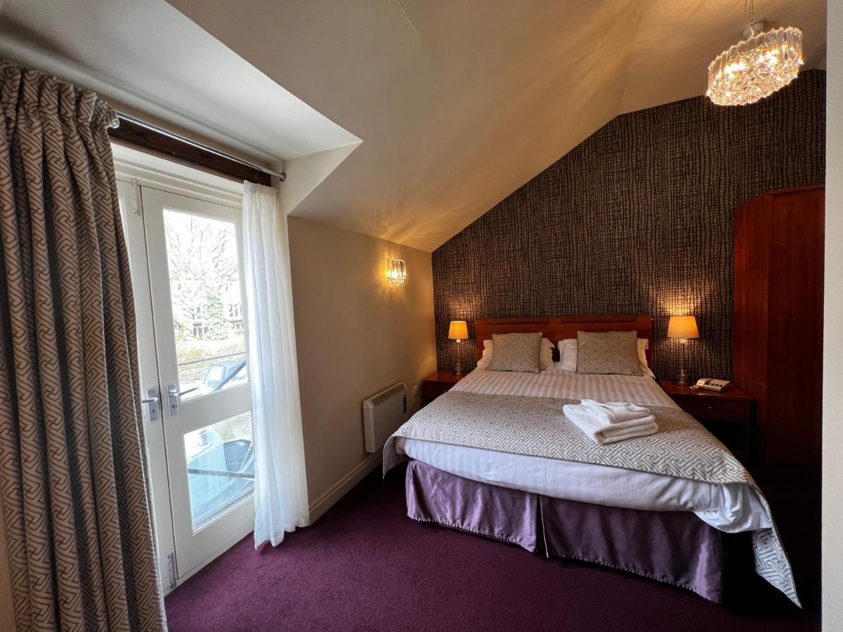 Herriots Hotel Скиптън Екстериор снимка